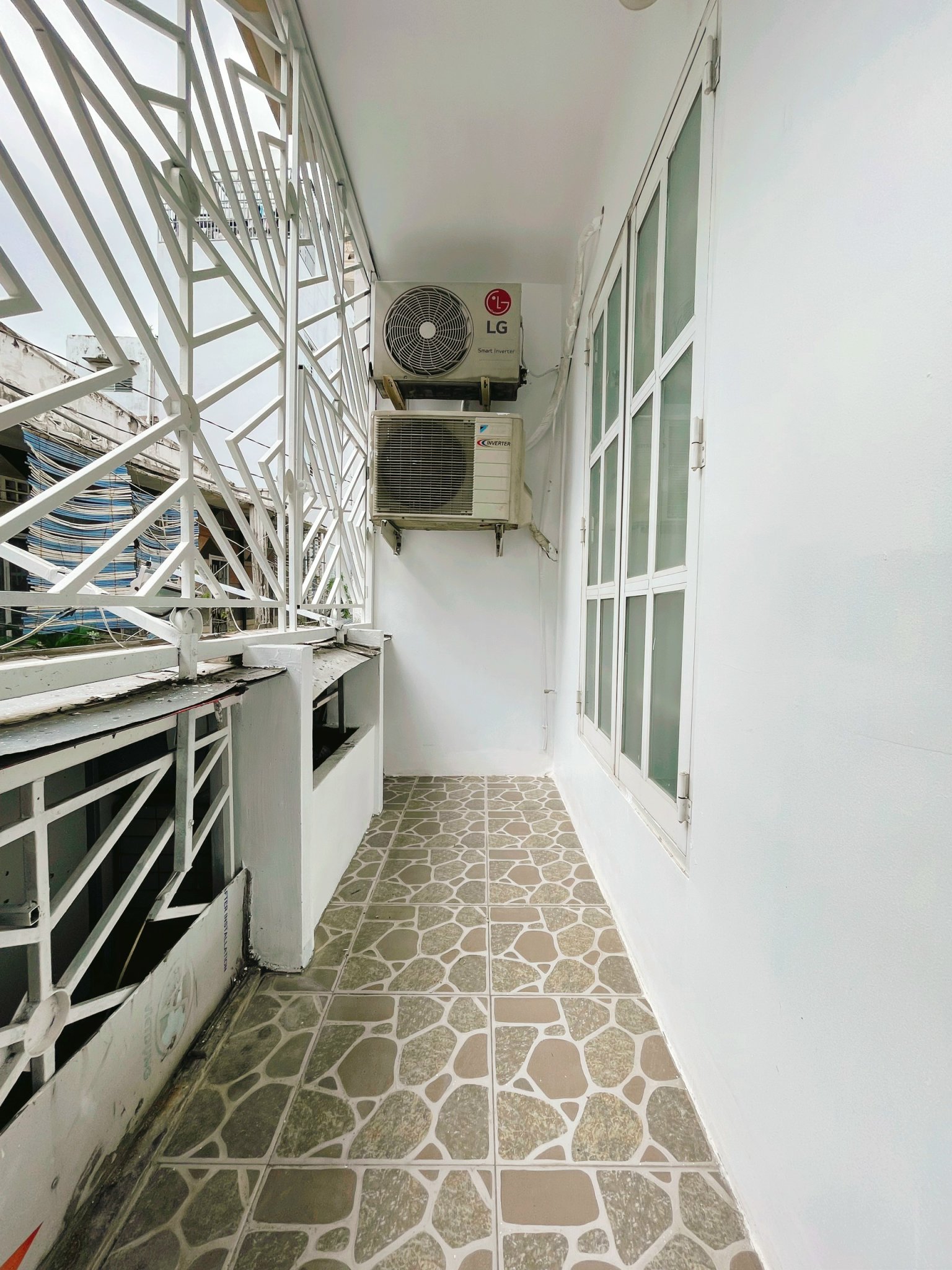 Cho thuê NC HXH (483/xx) Đường Lê Văn Sỹ, Phường 12, Quận 3.